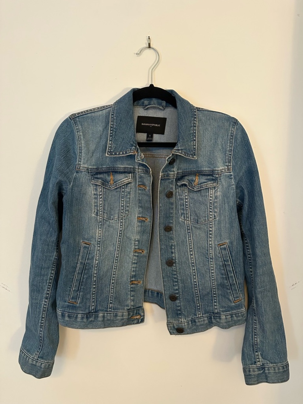 Banana Republic Women's Medium Blue Denim Jacket